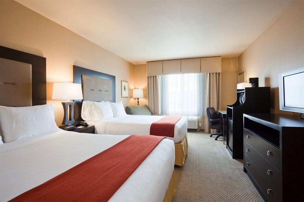 Holiday Inn Express La Plata By Ihg Bilik gambar